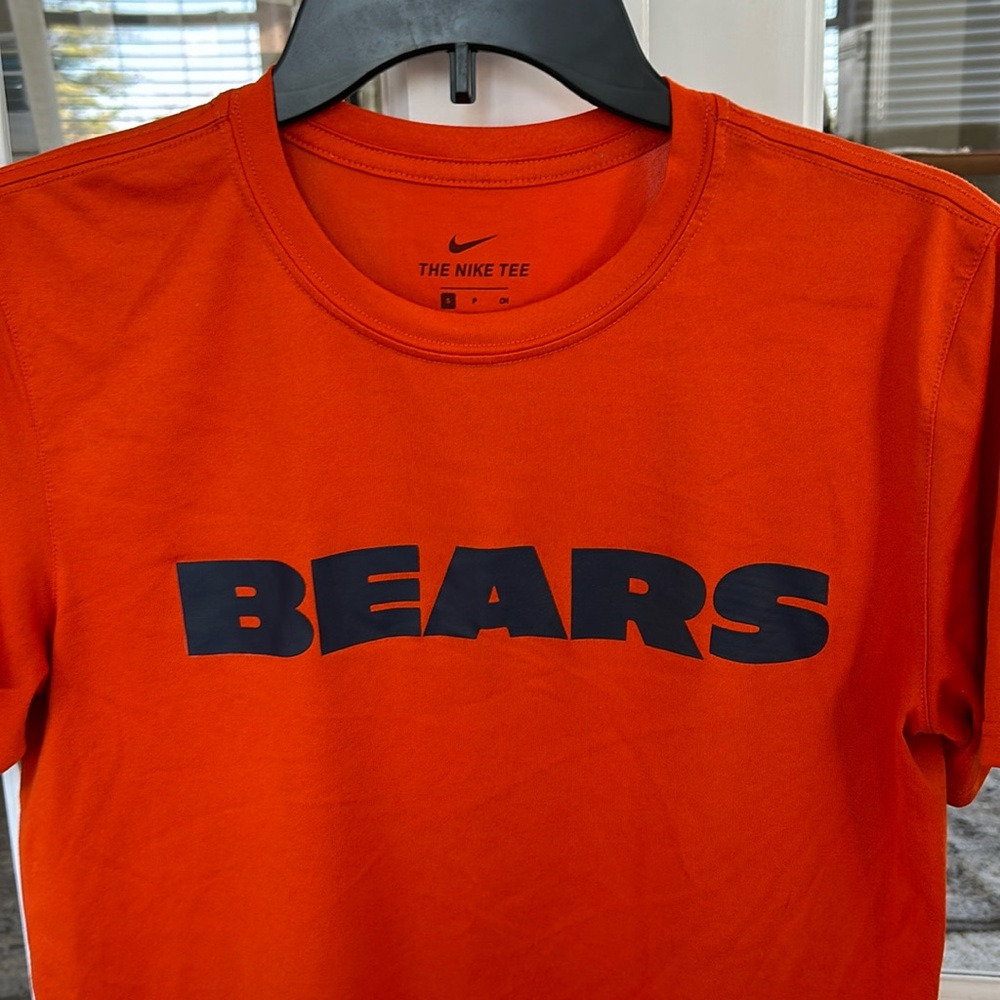Chicago Bears Nike dry-fit tshirt